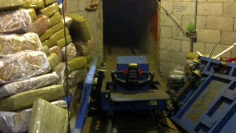 Los pasos ilegales en su mayoría cuentan con instalaciones muy avanzadas para el tráfico de drogas.