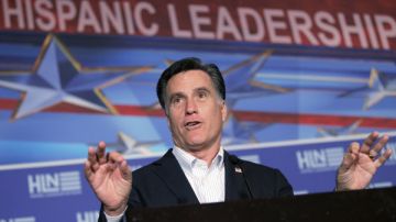 Mitt Romney durante un acto de campaña con Hispanic Leadership Network en Miami.