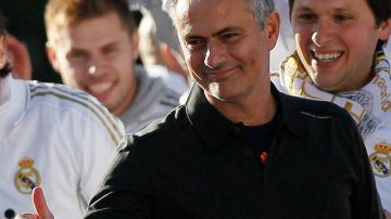 Jose Mourinho seguirá con el club merengue hasta el 2016.