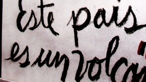 Imagen de Juan Manuel de la Rosa en apoyo a AMLO durante el fraude electoral de 2006 en Ciudad de México.