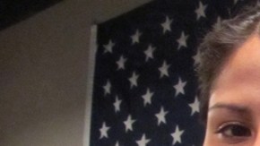 Marlen Esparza con el sello olímpico del equipo de Estados Unidos.