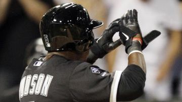 Paul Konerko y el puertorriqueño Alex Ríos conectaron jonrones consecutivos y Alejandro De Aza añadió uno con la casa llena.