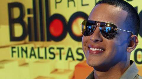 Daddy Yankee planea sorprender a una joven afortunada con un concierto privado.