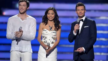 El ganador Phillip Phillips junto a Jéssica Sánchez y Ryan Seacrest en la final de 'American Idol'.