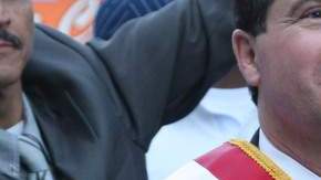 El alcalde de West New York, Dr. Félix Roque, en esta foto de archivo durante el Desfile Cubano de 2009, fue arrestado ayer por piratear una página de Internet.