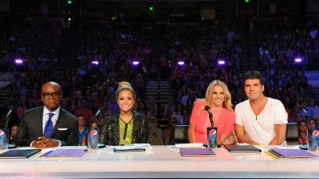 Los jueces, el viernes:  L.A. Reid, Demi Lovato, Britney Spears y Simon Cowell.