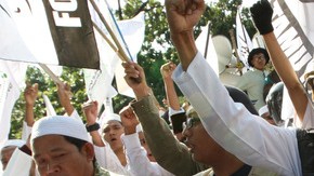 Las protestas en Yakarta causaron la cancelación del concierto de Lady Gaga.