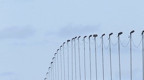 Vista del puente McArthur, entre Miami y Miami Beach, donde un policía mató al hombre que ometía el acto de canibalismo.