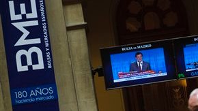 El lunes las acciones de Bankia se depreciaron casi 30% en los mercados bursátiles.