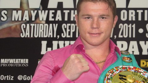 Saúl 'El Canelo' Álvarez dice no necesitar de Julio César Chávez Jr. De La Hoya dice que el 'Canelo' va por retos mayores.