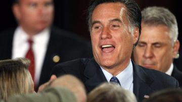 Romney dijo a los periodistas que estaba "esperando con ansía las buenas noticias".