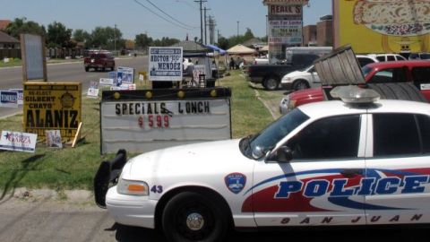 Lugar donde un hombre recibió el disparo en la pierna.