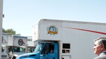 Presidente del IFE, Leonardo Valdés Zurita, en salida de documentación electoral, con la custodia del Ejército. mexicano.