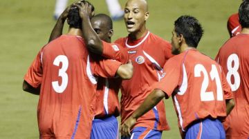 La selección de Costa Rica visita hoy a Guatemala en choque  amistoso para ponerse a punto para las eliminatorias mundialistas a Brasil 2014.
