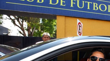 El portero de las Águilas, Moisés Muñoz, pasa tremendo susto al volcarse con su familia en la  Autopista Occidente.