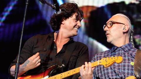 Caifanes de gira por California, en la cual pronuncian #YoSoy132.