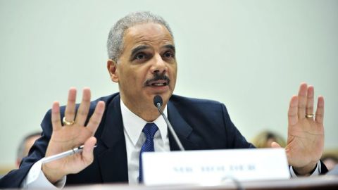 Eric Holder declara ante el Comité Judicial.