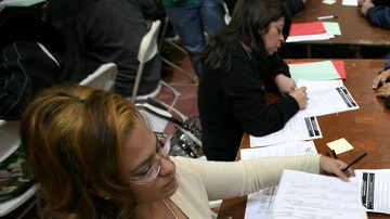 En EEUU hay miles de personas esperando por sus papeles.