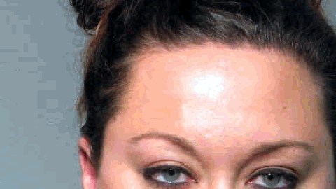 Shellie Zimmerman fue arrestada ayer.