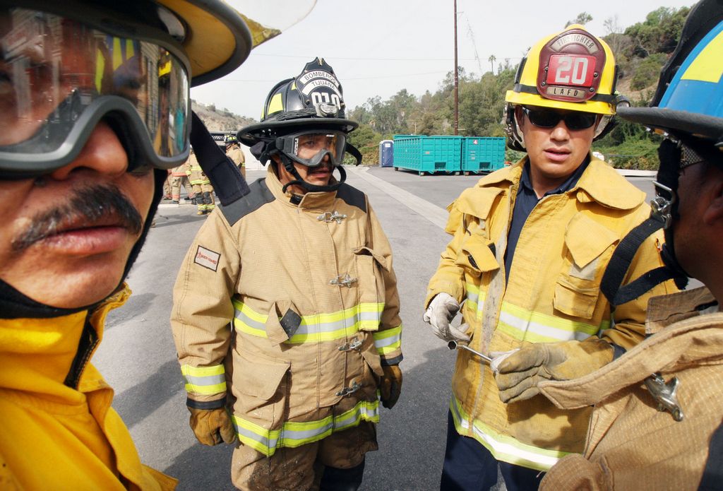 Un grupo de bomberos.