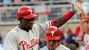 Hunter Pence y el panameño Carlos Ruiz sumaron tres hits y dos anotadas cada uno.