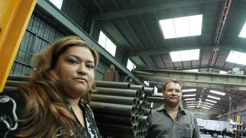 Marisol Barbaza y su esposo Fred Jasso son los dueños de US Metal & Steel Supply.