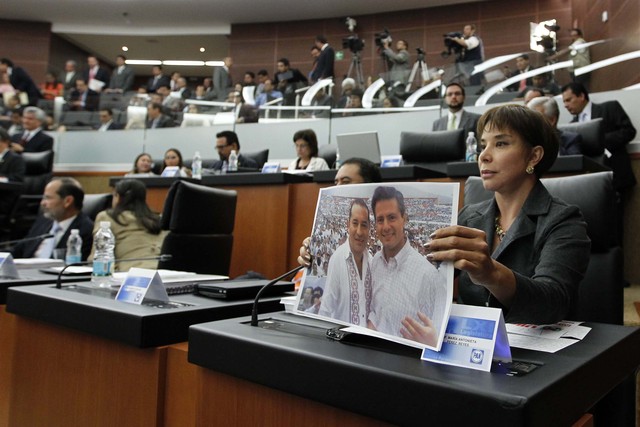 La diputada panista María Antonieta Pérez Reyes llevó también a la tribuna el asunto del brigadista del PAN, Edgar Hernández, asesinado en días pasados.