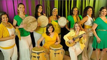 ‘Las BomPleneras’ son el único grupo de música bomba y plena compuesto únicamente de mujeres en  Estados Unidos que ha celebrado un año de tocar juntas.