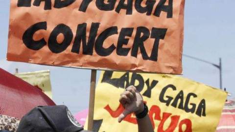 La gira de Lady Gaga no sólo ha causado polémica en Tailandia, sino también en Filipinas e Indonesia.