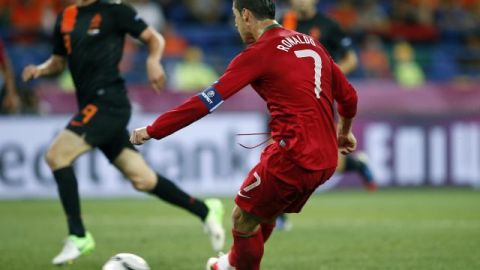 Cristiano Ronaldo anotó dos goles en un brillante desempeño en la victoria 2-1 de Portugal.