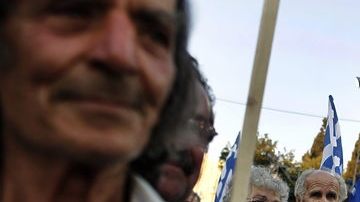 Seguidores de Antonis Samaras, durante un evento de campaña.