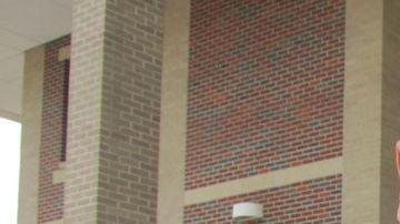 Rudy Silva, entrenador de la campeona de boxeo Marlen Esparza.