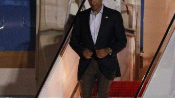 El presidente de Estados Unidos, Barack Obama, llega al aeropuerto internacional de Los Cabos, México.