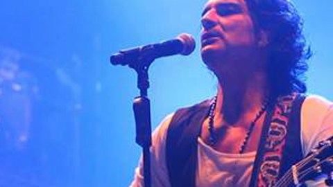 Ricardo Arjona grabó el video del sencillo "Te quiero" durante un concierto en Argentina.