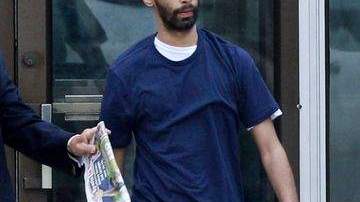 Dharun Ravi salió de la cárcel esta mañana a las 8:30, y se le vio con una larga barba.