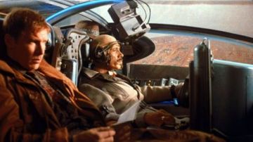 Harrison Ford y Edward James Olmos en Blade Runner (1982). Warner Bros.