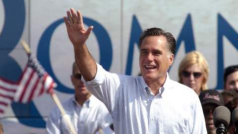 Expertos consideran que la campaña del republicano Mitt Romney no ha hecho  un buen trabajo  por acercarse al electorado hispano.