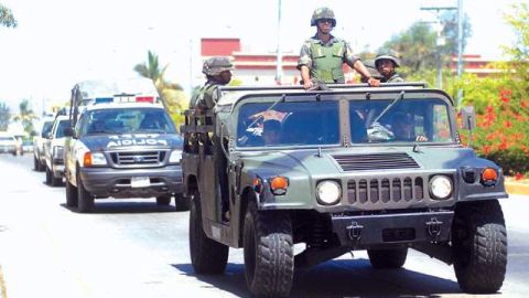 Ejército es bien visto entre la población, afirma encuesta.