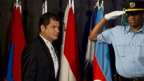 Rafael Correa aseguró que los países pobres son los que generan bienes medioambientales, los ricos son los que los están consumiendo.