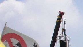 En 2006, multitud reunida contra el fraude, en el Zócalo de la Ciudad de México.