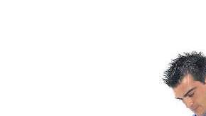 La rutina del entrenador se basa en ejercicios de resistencia utilizando el mismo peso corporal.