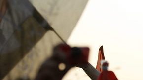 Egipcios participan en una manifestación contra el retraso en el anuncio de los resultados de los comicios en el país, en la plaza Tahrir de El Cairo (Egipto), ayer.