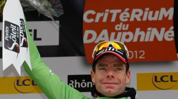 Cadel Evans celebra su triunfo  en Dauphine, puerta del Tour.