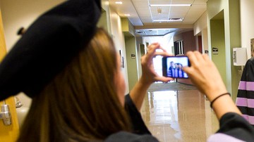 La aprobación del llamado Título IX fue esencial para 'asegurar la igualdad en educación dentro y fuera de las aulas'.