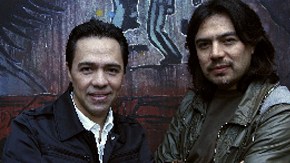 A lo largo de su extensa carrera, Los Temerarios han vendido más de 45 millones de discos y en 2010 el grupo recibió el “Premio Trayectoria” de los Billboard a la Música Latina.