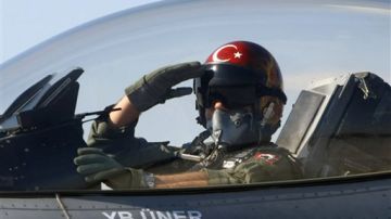 El presidente turco Abdullah Gul mencionó que la maniobra aérea quizá violó involuntariamente el espacio sirio.