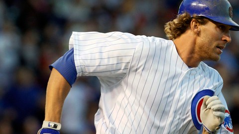 Joe Mather de los Cachorros le sacó jonrón de dos carreras al  lanzador venezolano Johan Santana.