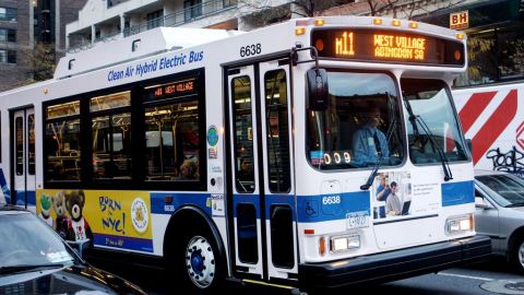 En mayo fueron arrestados 160 usuarios que se subieron a los autobuses de la MTA sin pagar la tarifa.