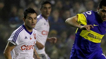 Riquelme, aquí ante la U, fue vital para dejar en el camino a los chilenos; hoy tratará de acercar al Boca al título sudamericano.
