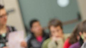 Los alumnos hispanos de preparatoria mostraron un aumento del 2.2% en su tasa de graduación.